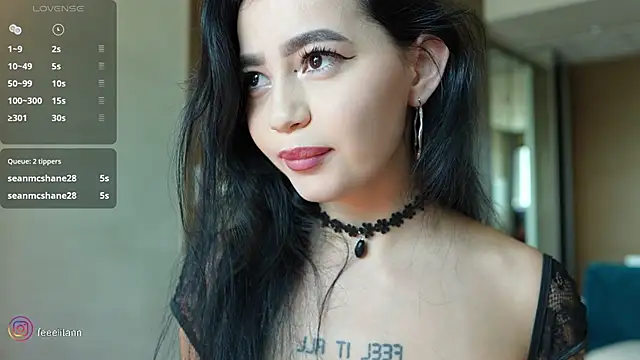 Snapshot of feelitann chatting on June 2026 05:26:02 AM feelitann online show from June 2026 05:26:02 AM