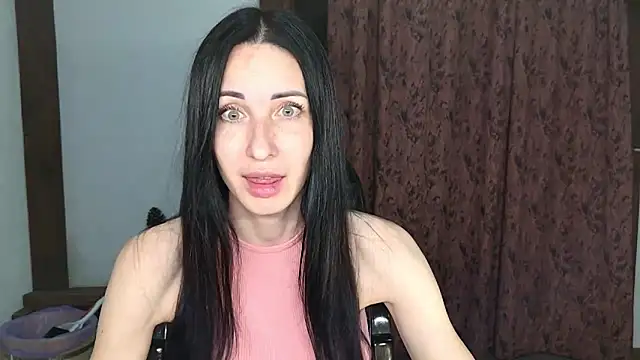 BouncySweety online show from November 2025 08:25:01 PM