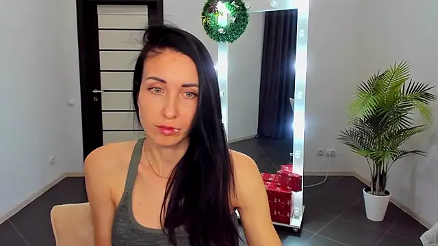 BouncySweety online show from December 2024 05:51:02 PM