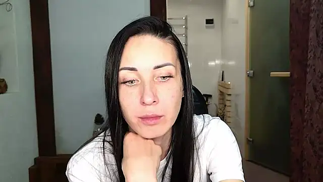 BouncySweety online show from November 2025 08:02:01 PM