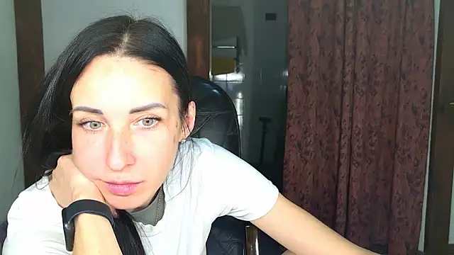 BouncySweety online show from November 2025 08:09:02 PM