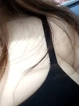 YoenLyy online show from June 2026 02:28:01 PM