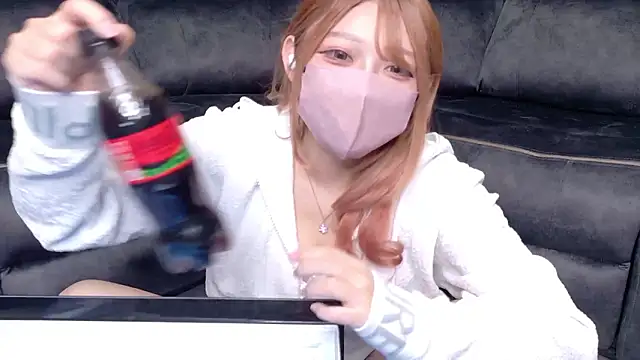 Snapshot of amu_nyan chatting on June 2026 05:57:02 AM amu nyan online show from June 2026 05:57:02 AM