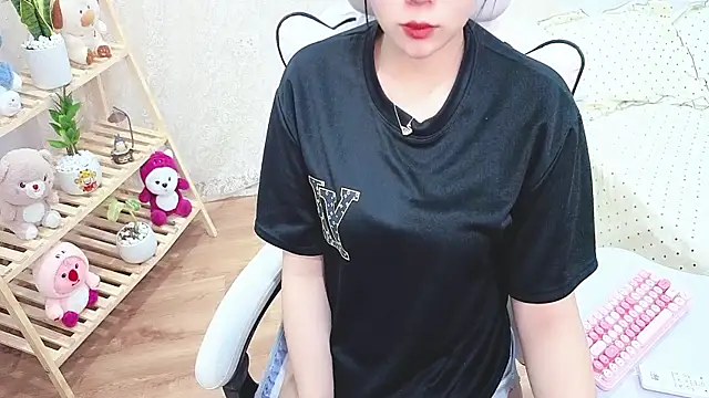 lrykknana online show from July 2026 01:06:02 AM