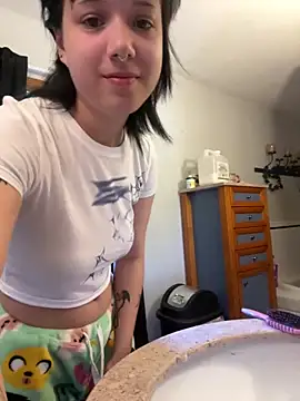 sweetielexxii online show from June 2026 08:50:01 PM