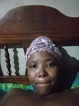 Snapshot of mommysmiley1234 chatting on June 2026 10:15:02 PM mommysmiley1234 online show from June 2026 10:15:02 PM
