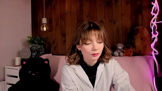 IvoryPesante online show from July 2026 07:25:01 PM
