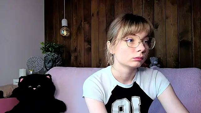 IvoryPesante online show from June 2026 09:07:02 AM