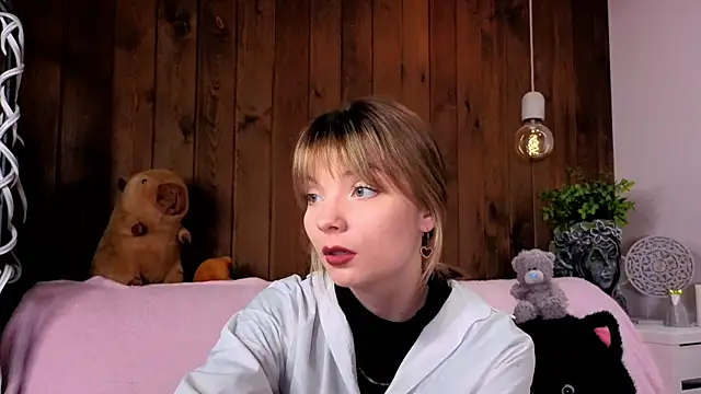 IvoryPesante online show from June 2026 08:21:02 PM