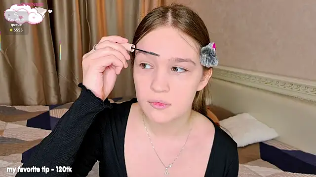 PlayfulMelly online show from July 2026 03:15:01 PM