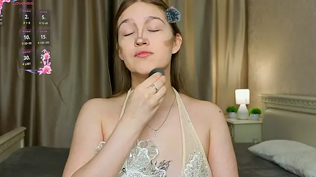 PlayfulMelly online show from June 2026 06:24:01 PM