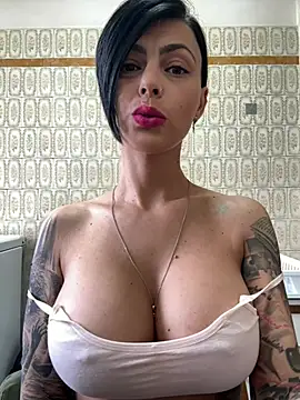Snapshot of 1HelenRose chatting on June 2026 12:10:02 PM 1HelenRose online show from June 2026 12:10:02 PM