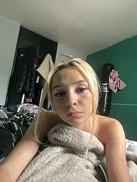 Glowing Manny Riah online show from June 2026 01:44:02 PM