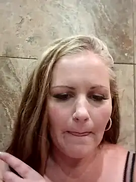 Luciouslesha online show from July 2026 08:30:02 PM