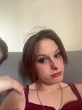 Quenn667 online show from May 2026 03:18:01 PM