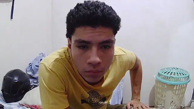 Snapshot of nightwing_01 chatting on June 2026 10:26:01 PM nightwing 01 online show from June 2026 10:26:01 PM