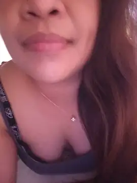 Snapshot of HabibteAna chatting on June 2026 10:27:02 AM HabibteAna online show from June 2026 10:27:02 AM