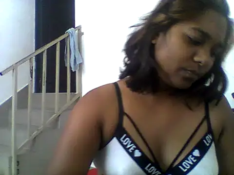 MiaReed667 online show from May 2026 09:16:01 AM