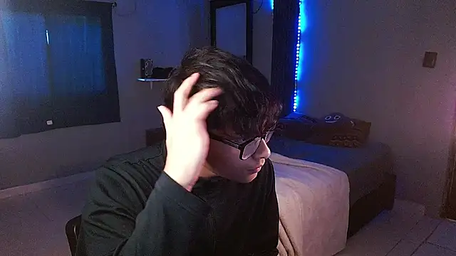 Snapshot of Mr_yisuzz chatting on June 2026 11:27:01 AM Mr yisuzz online show from June 2026 11:27:01 AM