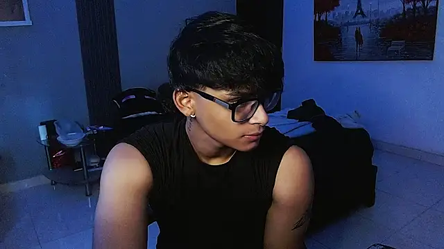 Snapshot of Mr_yisuzz chatting on July 2026 01:30:02 PM Mr yisuzz online show from July 2026 01:30:02 PM