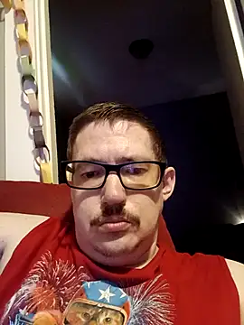 Snapshot of MidnighRider40 chatting on July 2026 11:57:02 PM MidnighRider40 online show from July 2026 11:57:02 PM