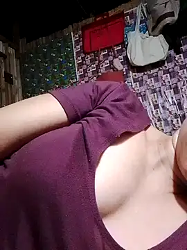 hotmom lyn online show from June 2026 04:24:01 PM