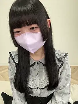 Snapshot of Reina_0129 chatting on June 2026 05:23:01 AM Reina 0129 online show from June 2026 05:23:01 AM