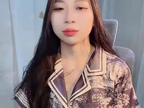 -Naomii  online show from June 2026 01:11:02 AM