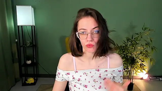 eva sicret online show from June 2026 06:52:02 AM