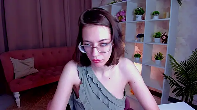 eva sicret online show from June 2026 12:58:02 PM