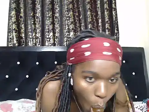 Snapshot of ebonyempress25 chatting on June 2026 08:19:02 AM ebonyempress25 online show from June 2026 08:19:02 AM