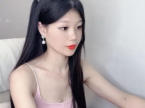 Xiaoxun712 online show from May 2026 12:11:01 PM