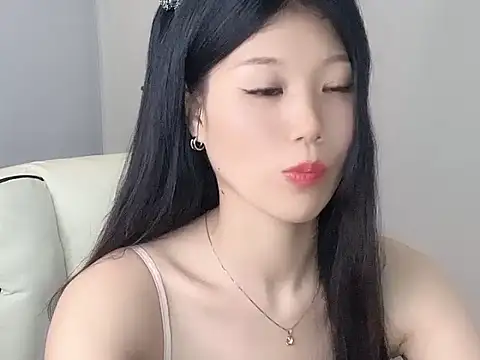 Xiaoxun712 online show from May 2026 11:52:01 AM