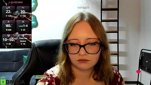 JuliNy x online show from May 2026 02:45:01 PM