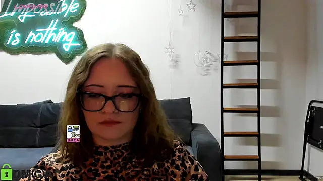 JuliNy x online show from May 2026 04:16:01 PM