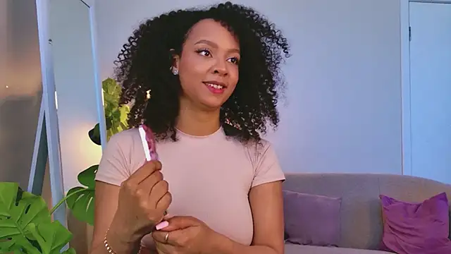 Tiana Toffee online show from June 2026 01:05:02 PM