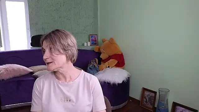 Snapshot of Mabel_Magic chatting on May 2026 05:37:02 AM Mabel Magic online show from May 2026 05:37:02 AM