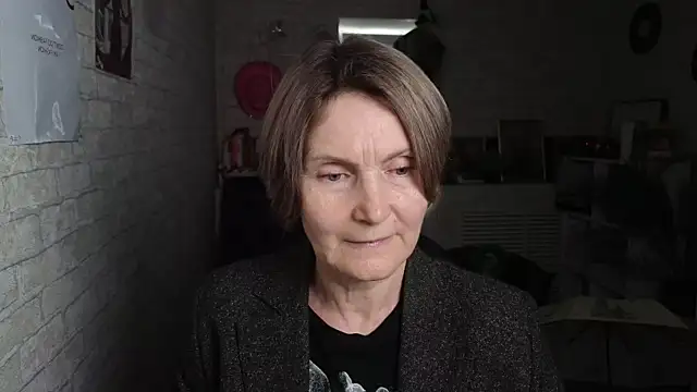 Snapshot of Mabel_Magic chatting on June 2026 06:02:01 AM Mabel Magic online show from June 2026 06:02:01 AM