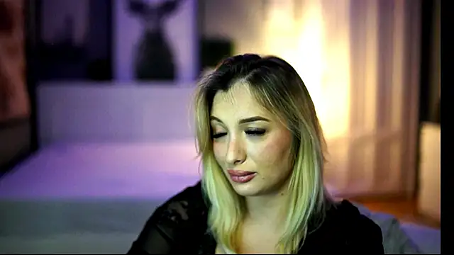 smileifyoulikeme online show from June 2026 06:30:01 PM