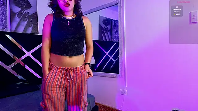 Snapshot of hannita_01 chatting on June 2026 11:44:02 AM hannita 01 online show from June 2026 11:44:02 AM