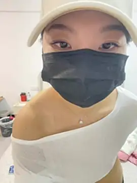 momo-wu online show from May 2026 03:18:01 PM