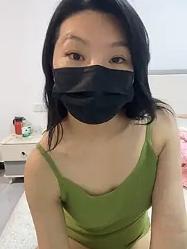 momo-wu online show from June 2026 05:56:02 PM