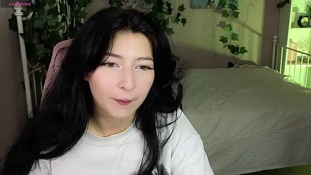 Snapshot of Vanessa_LimX chatting on July 2026 12:33:01 PM Vanessa LimX online show from July 2026 12:33:01 PM