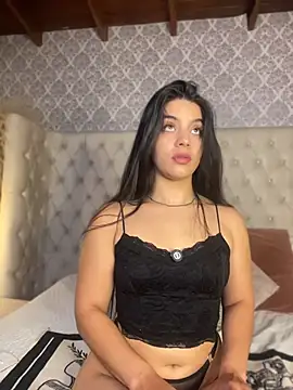 Amel Rosse online show from June 2026 03:32:01 PM