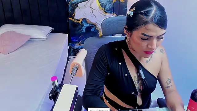 Snapshot of Alanna_Wild chatting on June 2026 05:56:01 PM Alanna Wild online show from June 2026 05:56:01 PM