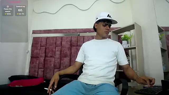 LeleHott01 online show from July 2026 08:20:02 PM