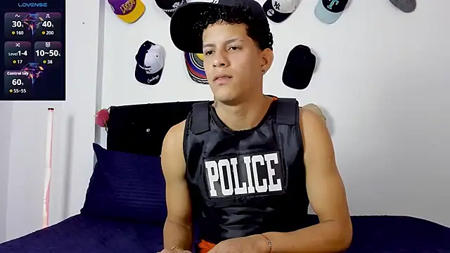 theo bigcock  online show from June 2026 09:14:02 PM