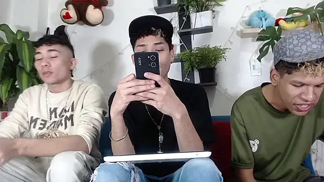 STRANGER BOYS online show from May 2026 10:15:01 PM