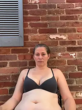 amberhotts2025 online show from July 2026 12:40:01 AM