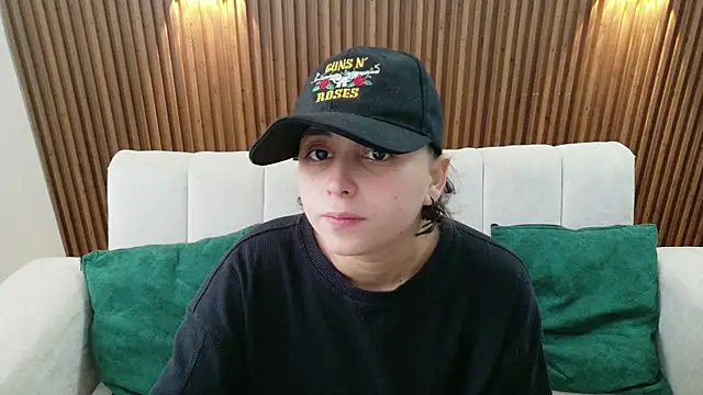 Snapshot of feelena_mysoull chatting on June 2026 02:45:02 PM feelena mysoull online show from June 2026 02:45:02 PM